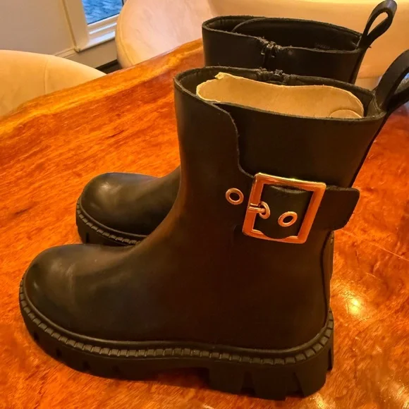 Steve Madden Sameera Black Leather Festival Platform Lug Sole Moto Boots Size 8 - Picture 10 of 15